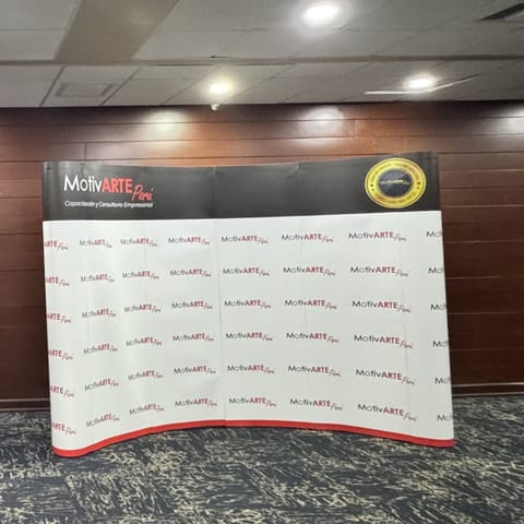 BACKING CURVO IMANTADO PARA STANDS DE ALTO IMPACTO en Lima (Lima 1) (Distrito)
