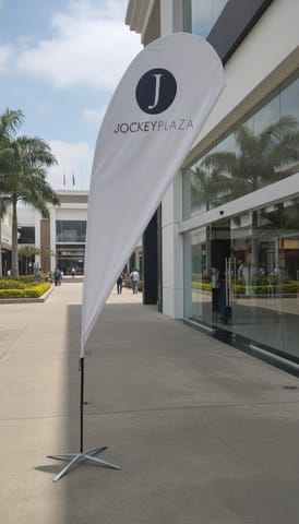 Banderola publicitaria gota con base liviana para eventos en Lima (Lima 1) (Distrito)