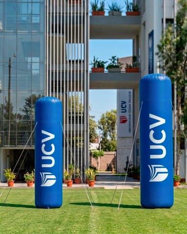 Tótem Publicitario Inflable Iluminado en Lima (Lima 1) (Distrito)