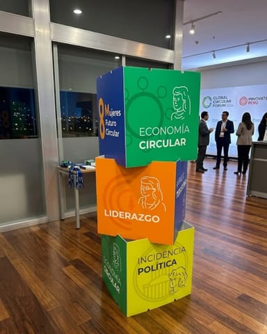 Cubo Publicitario Encajable MDF y Celtex en Lima (Lima 1) (Distrito)