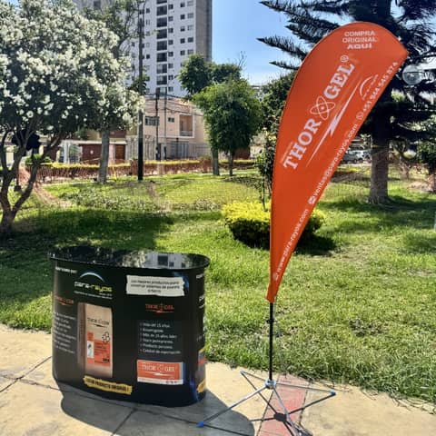 MODULO COUNTER OVALADO CON BANDEROLA PARA EVENTOS en Lima (Lima 1) (Distrito)