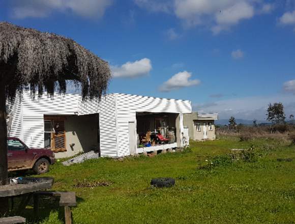 Parcela con Casa y Cabaña, 1 hectarea, Hipotecario