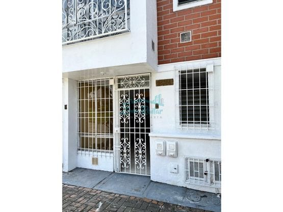 VENDO APARTAMENTO SECTOR TACUARA PS1