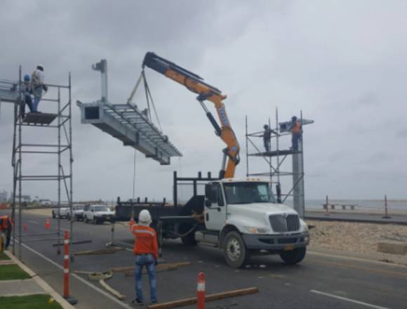 ALQUILER DE MONTACARGAS Y GRÚAS TELESCÓPICAS en Villavicencio (Municipio)