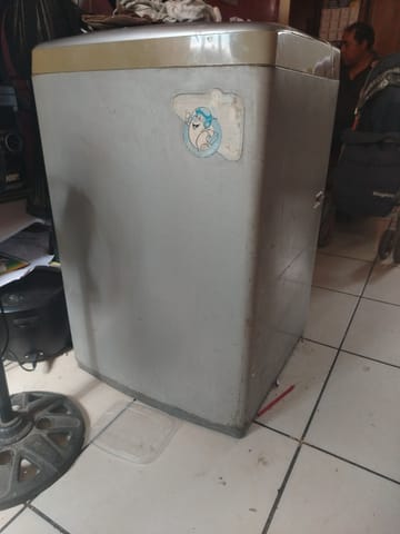 Lavadora lg esta usada es mediana en Trujillo (Distrito)