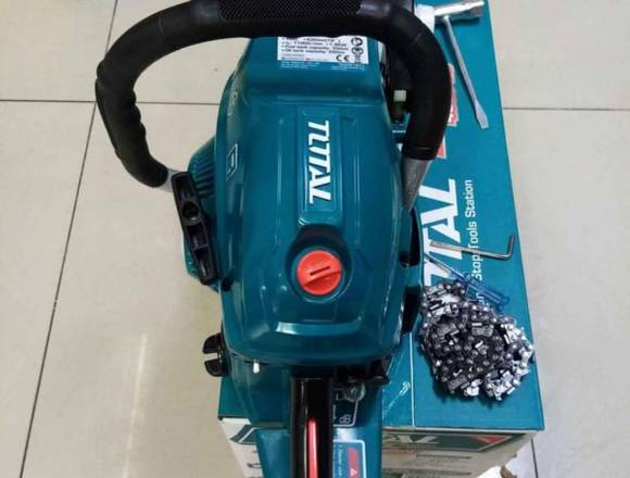 Motosierra industrial de espada 18 de 2.2 HP en Chalatenango (Municipio)