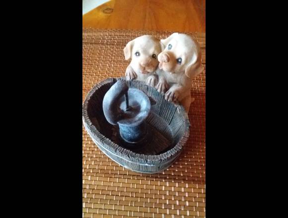 ADORNO DE CASA "PERRITOS BEBIENDO EN FUENTE" en Puente Alto (Comuna)
