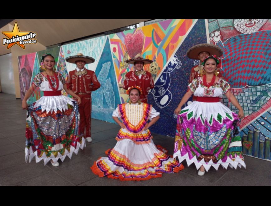 Danza Folclórica Puebla / Show 15 de Septiembre en Puebla (Municipio)
