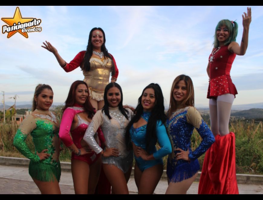 Batucada y Zanqueros / Carnaval, Desfiles Carnaval