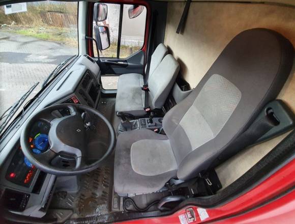 Furgoneta Renault Midlum 180 dci en Daule (Cantón)