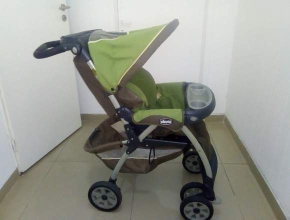 Cochecito de bebe amplio y fuerte marca chicco