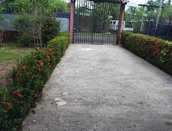 Venta de Casa en Parrita, Puntarenas. RAH 25-549 en Parrita (Cantón)