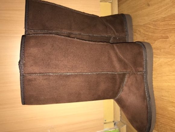 Botas nuevas talla 40 en Santiago (Comuna)