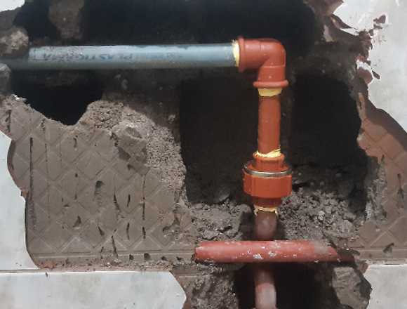 Gafitero plomero fontanero todo el norte de Quito en Quito (Cantón)