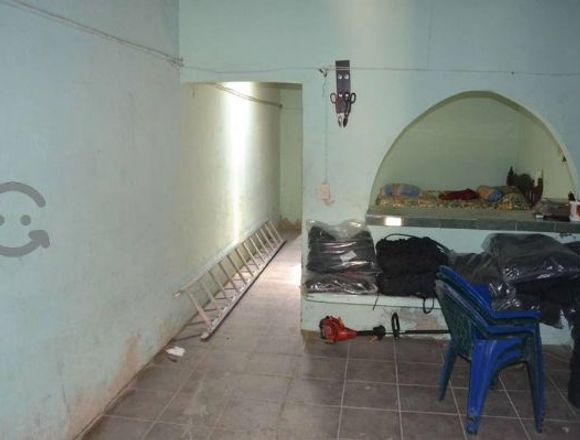Predio para negocio o bodega en venta