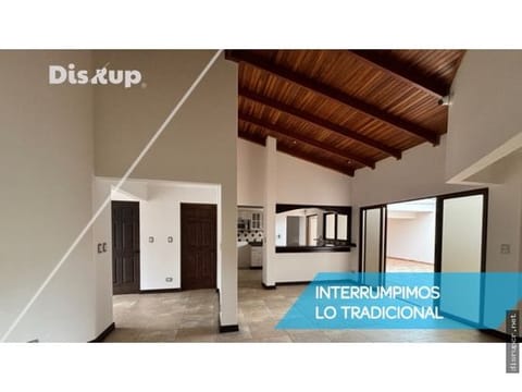 Preciosa casa de 1 planta. 3 hab.+ serv. Guayabos, Curridabat