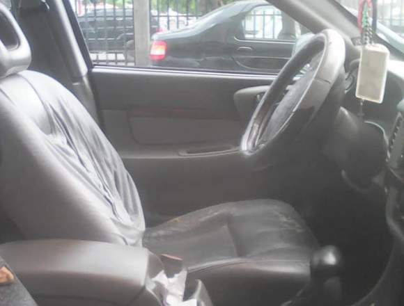 vendo carro impala año 2000 cauchos media vida