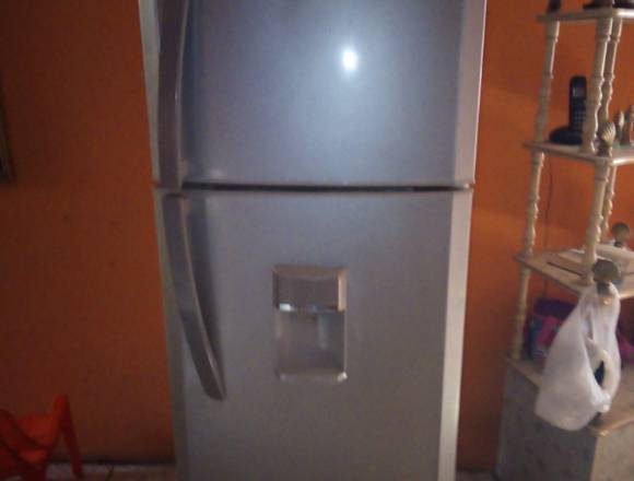 Venta de Refrigerador MABE Automático 11 pies³