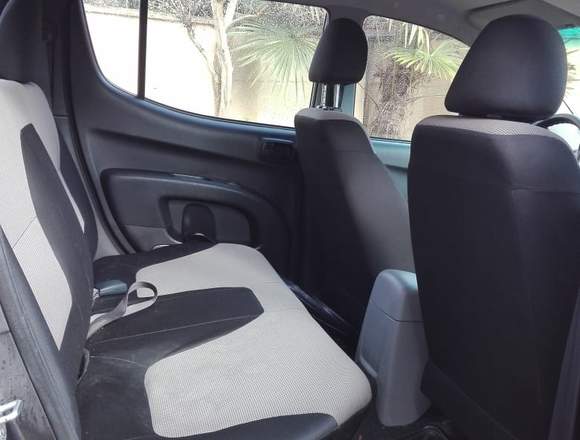 2015 Mitsubishi L200 Excelente en Maule (Comuna)