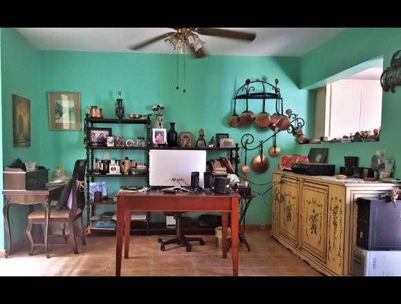 Amplia casa con una recamara en la planta baja