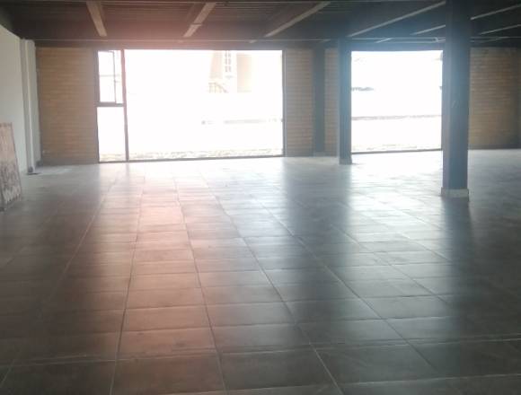 Alquilo local para oficinas en segundo piso en Guayaquil (Cantón)