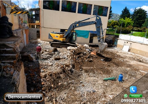 Alquiler de Excavadora, Derrocamientos, Desbanques, Excavación, Demoli en Quito (Cantón)