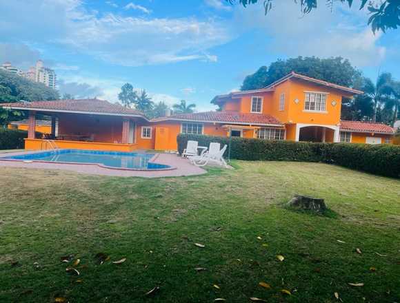 CORONADO SE VENDE CASA en Chame (Distrito)