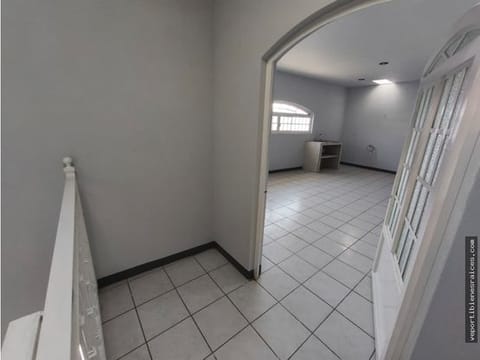 OFICINA /DEPARTAMENTO 70 m2, EN RENTA (LA YERBABUENA) SAHUAYO MICH.