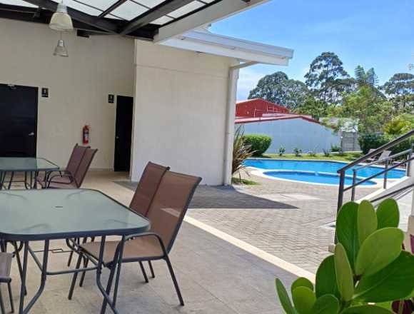 Alquilo apartamento en primer piso en Granadilla
