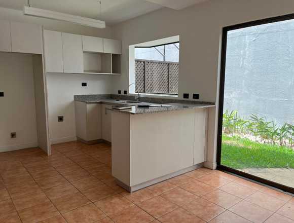 Venta de Casa en Santa Ana Uruca en Santa Ana (Cantón)