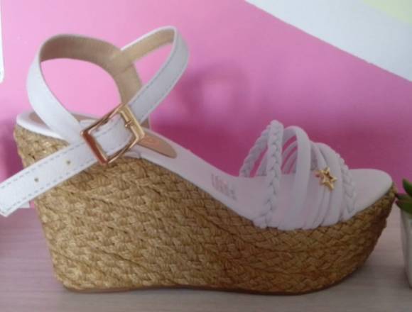 Zapatos para dama en varios estilos y precios en Montería (Municipio)