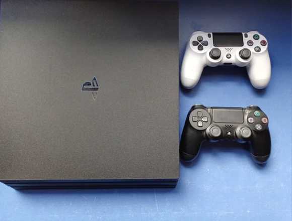 Playstation 4 PRO + Juegos
