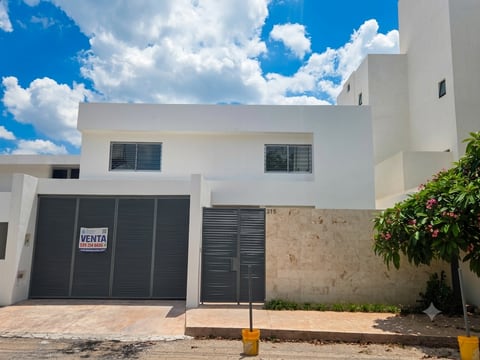 Casa en Venta Junto Av. Villas la hacienda Norte de Mérida.
