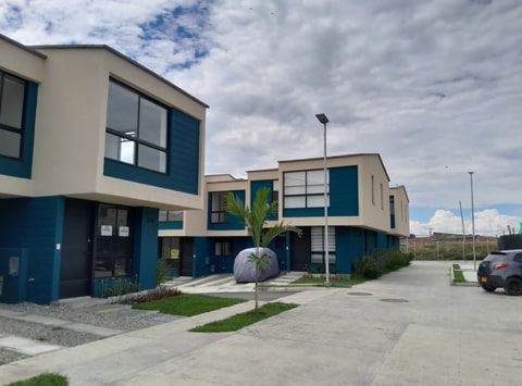 Venta Casa En Condominio Cerrado Amuray En La Tebaida en La Tebaida (Municipio)