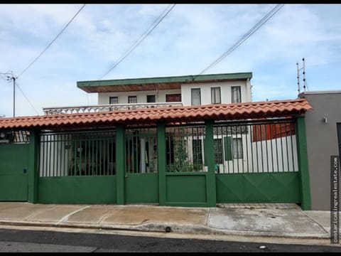 Casa de 250 m2 en Barva, Heredia