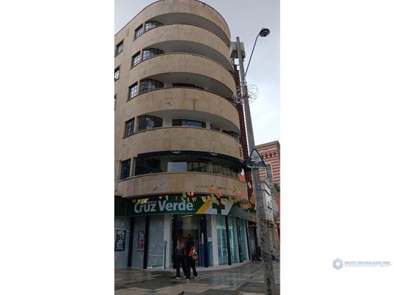 APARTA ESTUDIO EN ARRIENDO LAS NIEVES 409