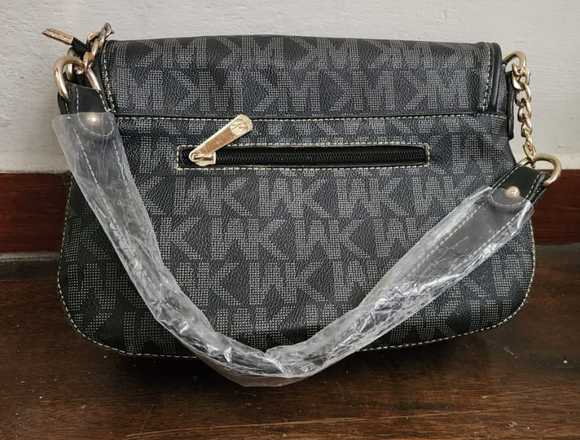 Bolso de Hombro Marca Wendy Keen en San Salvador (Municipio)