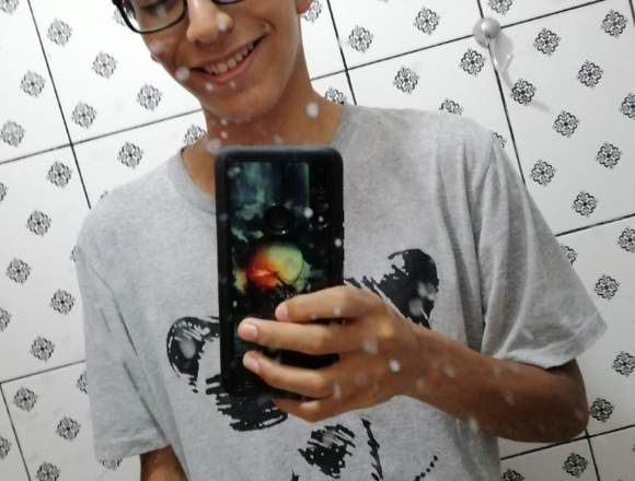 Joven masoterapeuta de 19 años con experiencia en Lima (Lima 1) (Distrito)