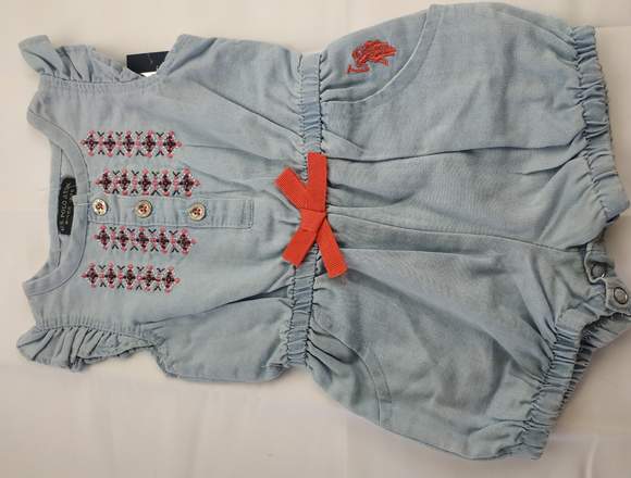 Ropa importada para bebé americana en Caicedonia (Municipio)