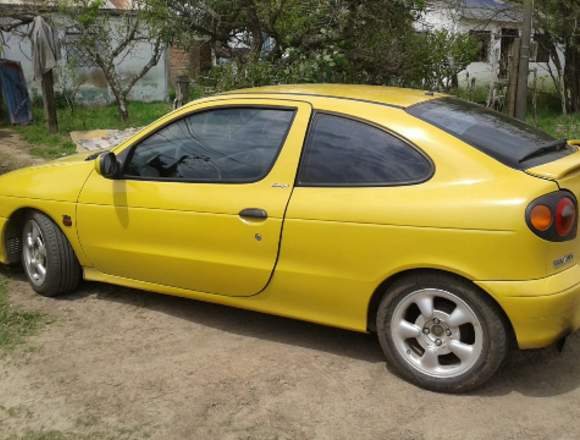 Renault megane año 1998 bueno estado en Montevideo (Localidad)