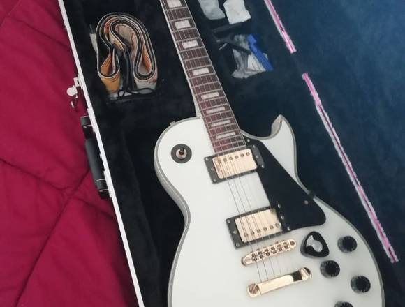 Guitarra Harley Benton muito nova ! em Lisboa (Concelho)