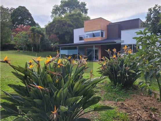 Venta de Finca en Guarne Excelente Ubicación Unidad Cerrada