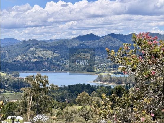 Lote en venta en el Retiro Vista a la Represa
