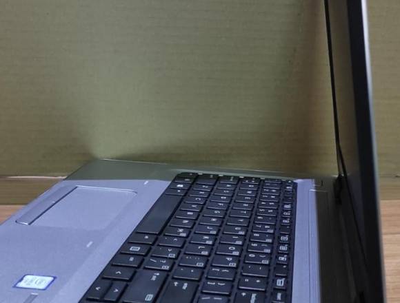Laptop HP equipo semi nuevo con garantía. en Olintepeque (Municipio)
