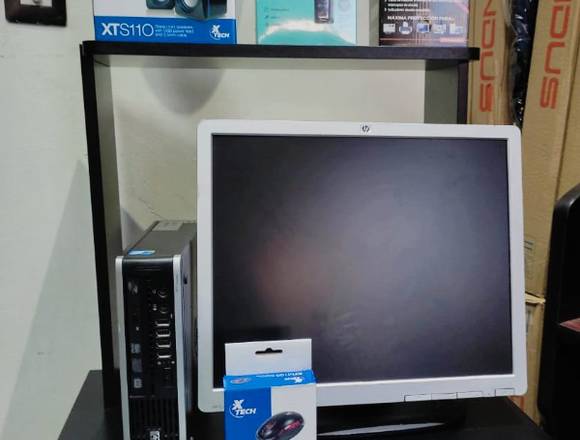 Computadora MINI + escritorio y accesorios. en Olintepeque (Municipio)