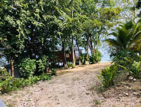 VENDO Terreno a orilla del Lago Peten Itza en San Benito (Municipio)