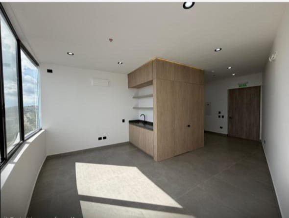 CONSULTORIO PARA LA VENTA EN LA AV. CENTENARIO en Circasia (Municipio)