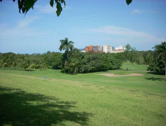 Ixtapa 1850.51 m2 terreno en Venta campo de golf en Zihuatanejo de Azueta (Municipio)