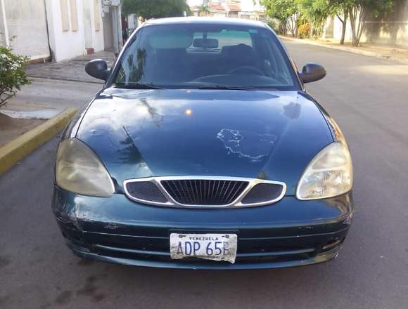 Carro nubira año 2002 en Colón (Municipio)