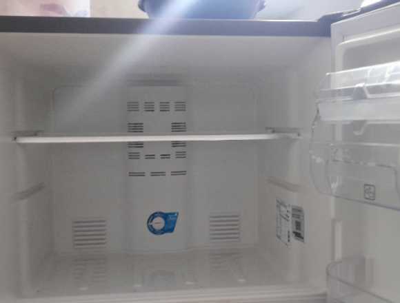 Nevera Mabe 360L NO FROST en Excelente estado en Santa Marta (Municipio)